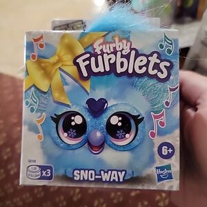 Hasbro Furby Furbies Sno-Way Toy